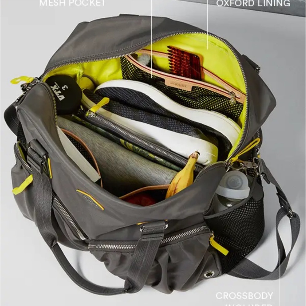 NWOT MZ WALLACE sporty Jane duffel/gym bag NEVER USED (DISCONTINUED)